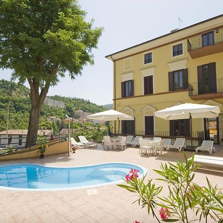 Raffaello Residence Sassoferrato Exterior photo