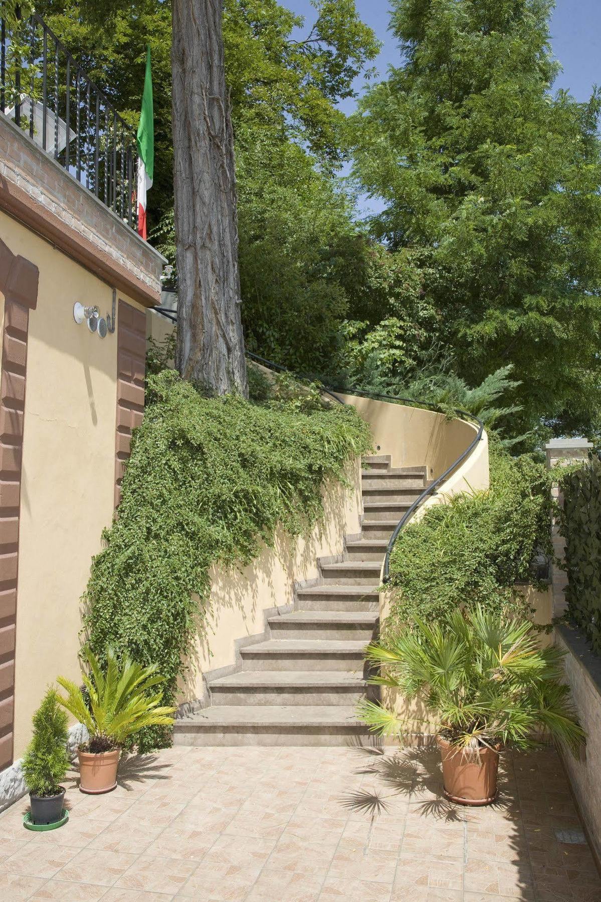 Raffaello Residence Sassoferrato Exterior photo