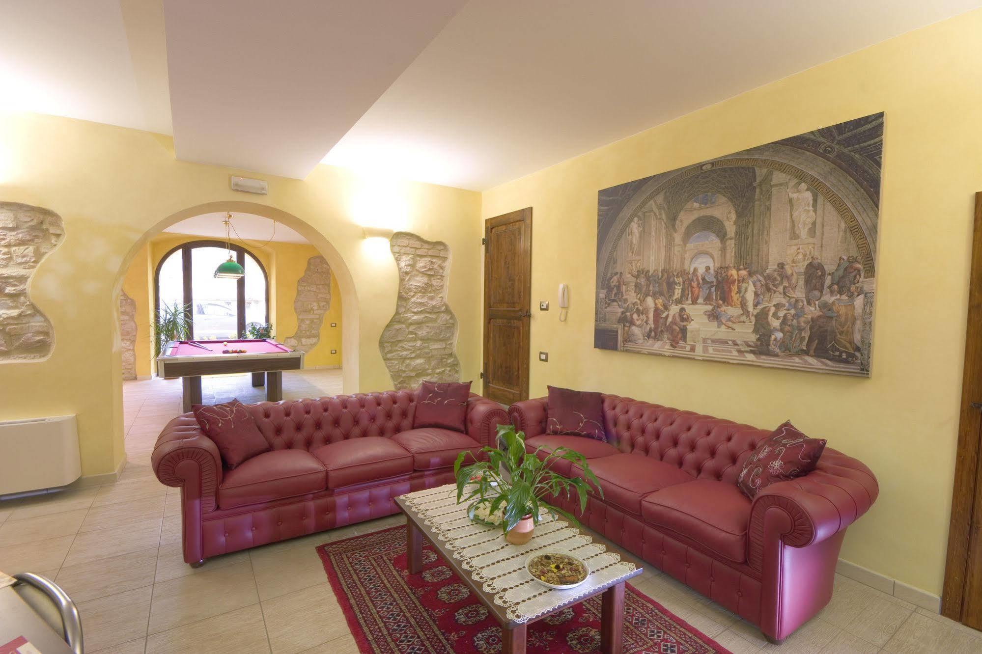 Raffaello Residence Sassoferrato Exterior photo
